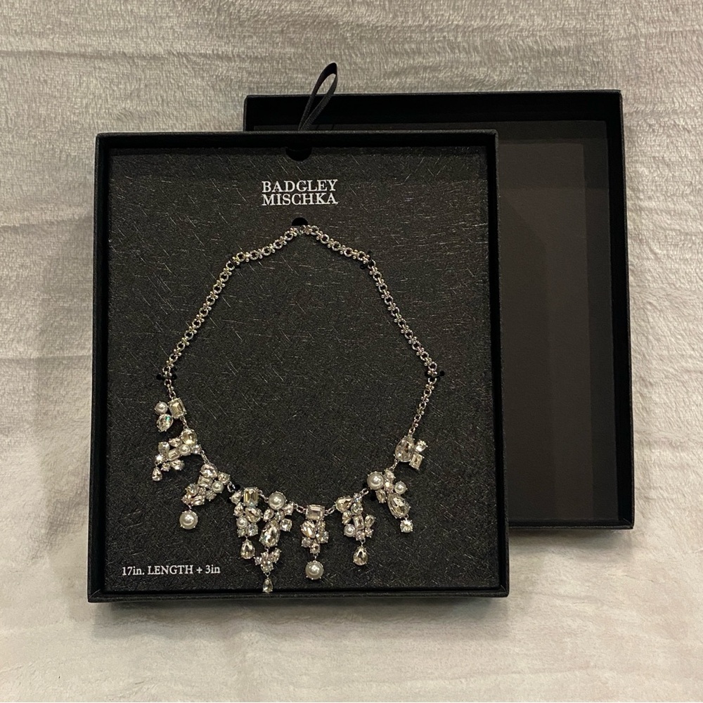 Badgley Mischka 17" Length Mixed Pearl / Crystal Clusters Statement Necklace NWT